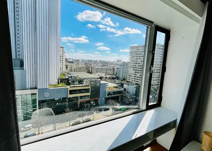 2 Private Bedrooms, Montparnasse Station